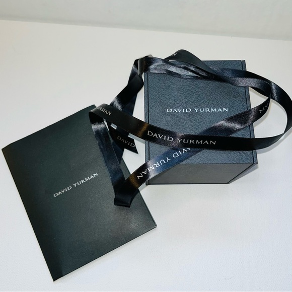 DAVID YURMAN Forged Carbon Cross Pendant - Picture 13 of 15